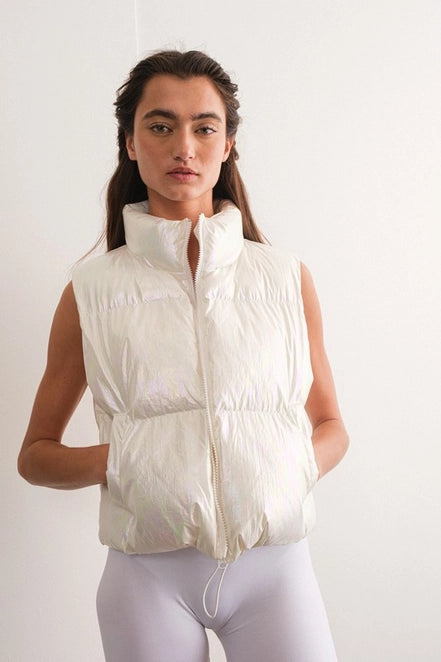 Sofia Puffer Vest- Iridescent White