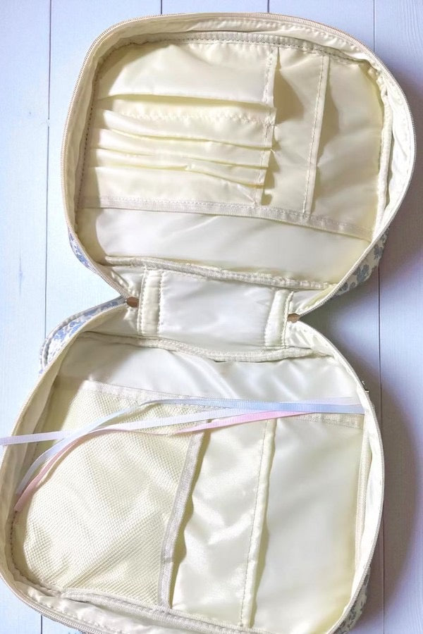 SC - ETA 9/2 - Naomi Pink Floral Print Bible Cover