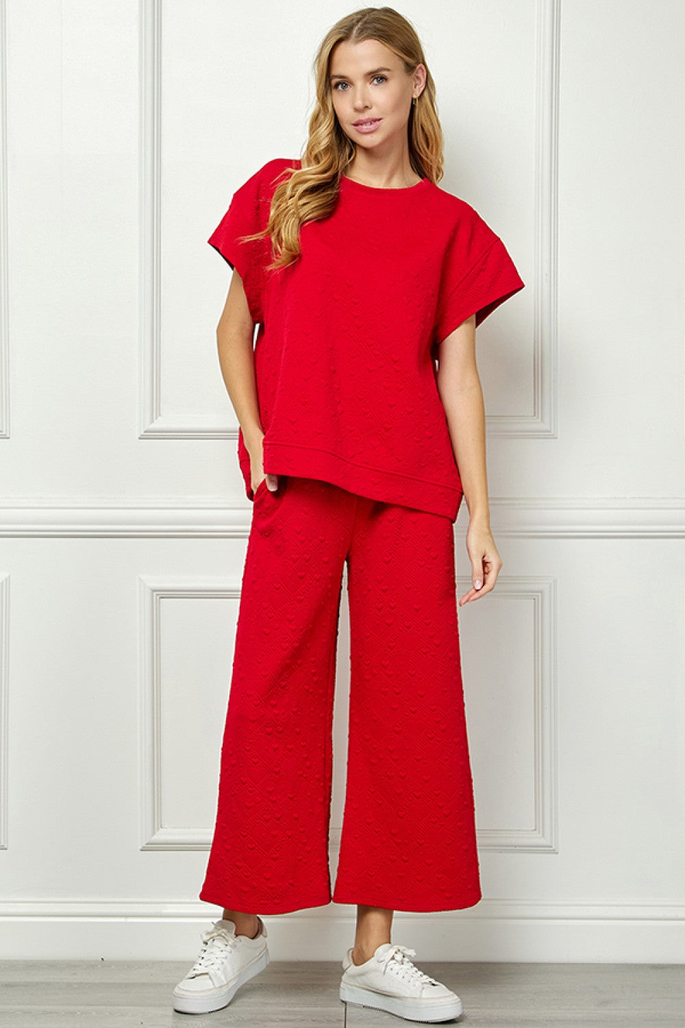 Red Heart Textured Cropped Lounge Pant