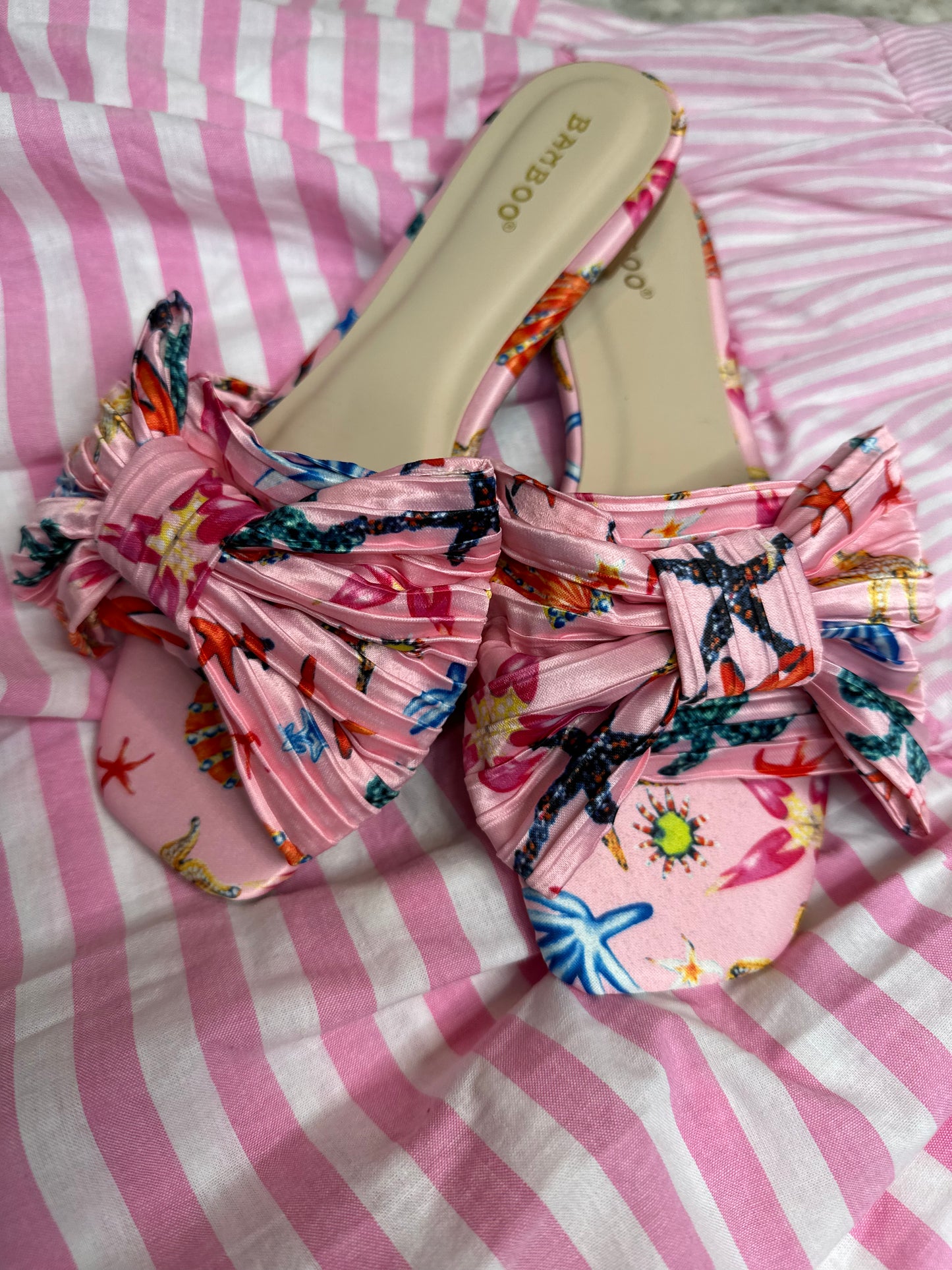 FREE AS A BUTTERFLY PINK SANDALS