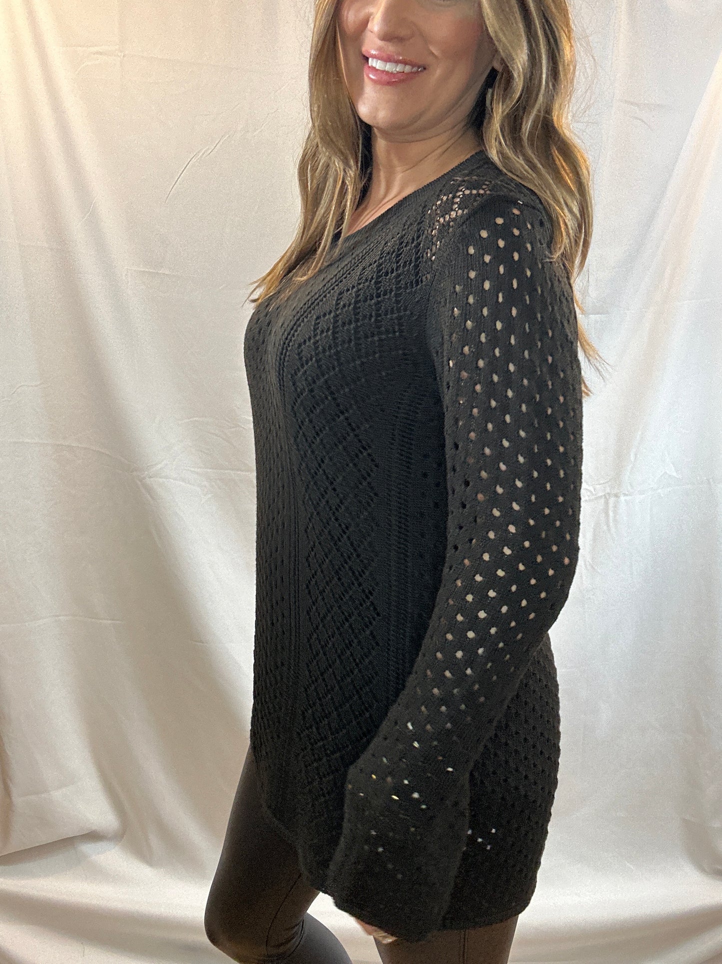 Black Knitted Bell Sleeve Tunic